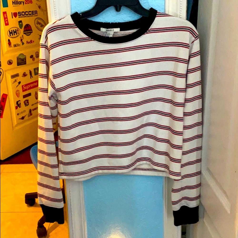 Striped cropped sweatshirt. used